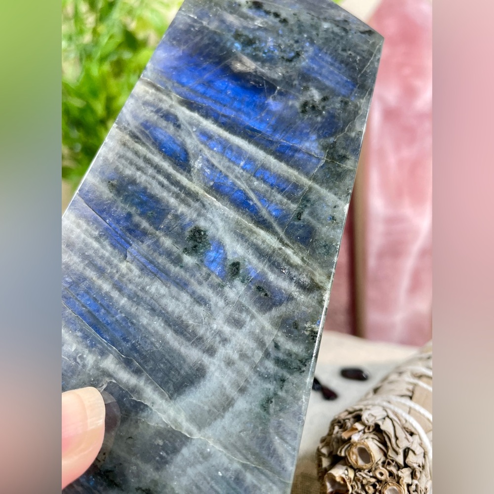 2359 Labradorite Crystal Tower with Electric Blue Flash - Picture 16 of 16